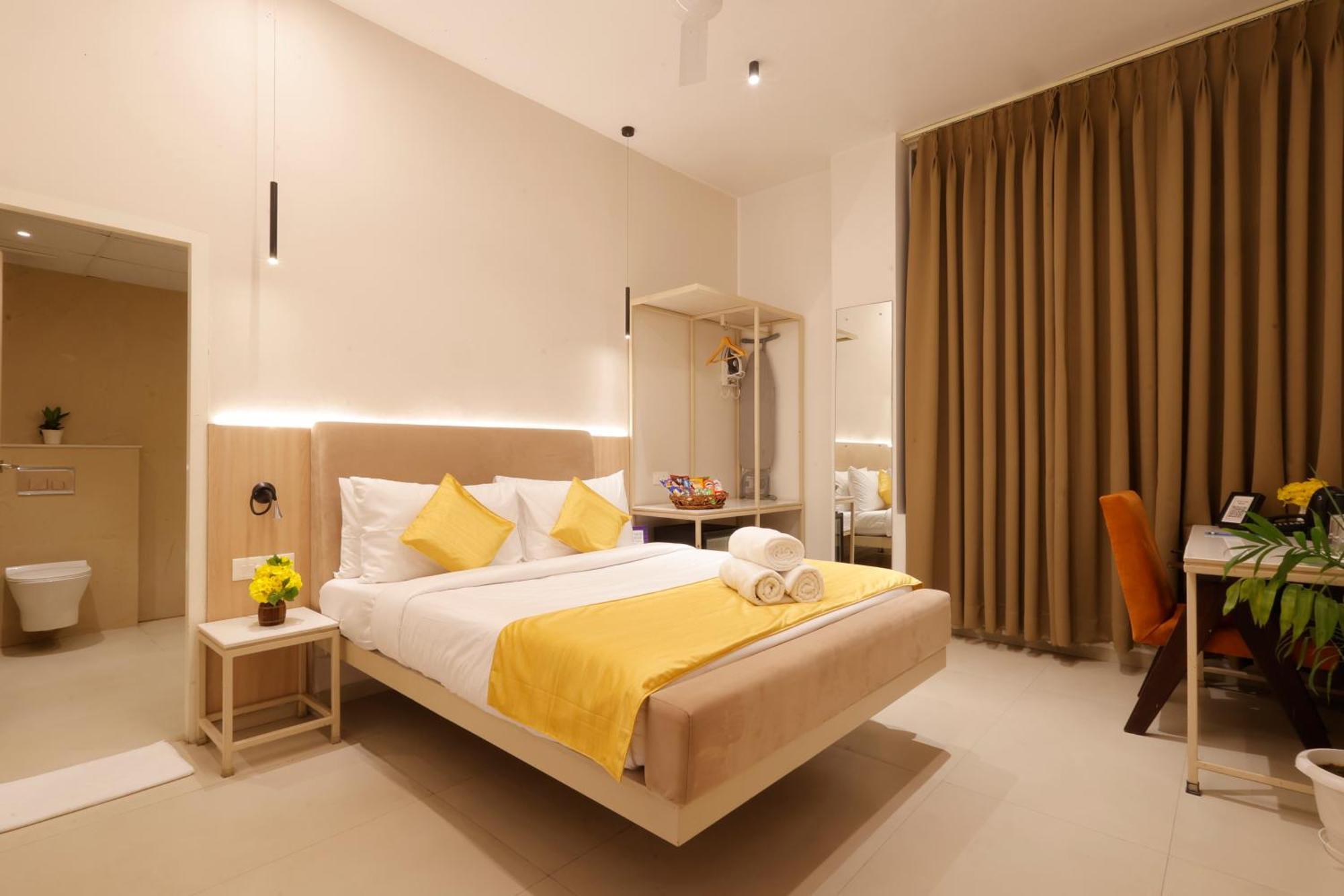 Hotel Varuna Varanasi Bagian luar foto