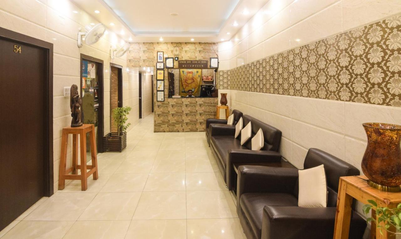 Hotel Varuna Varanasi Bagian luar foto