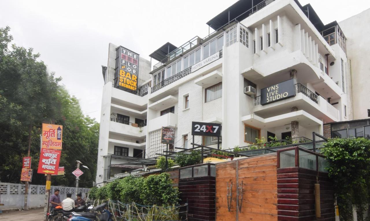 Hotel Varuna Varanasi Bagian luar foto